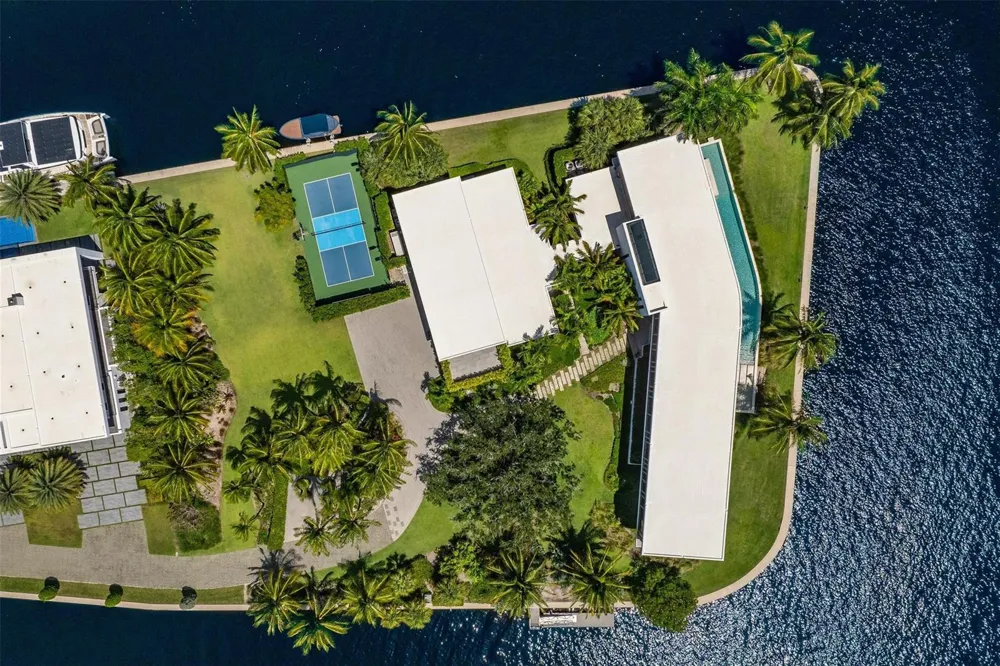 516 Mola Avenue Fort Lauderdale, FL 33301