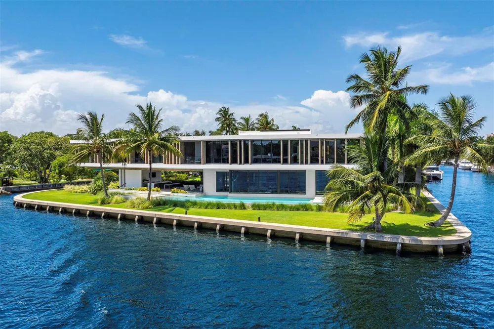 516 Mola Avenue Fort Lauderdale, FL 33301