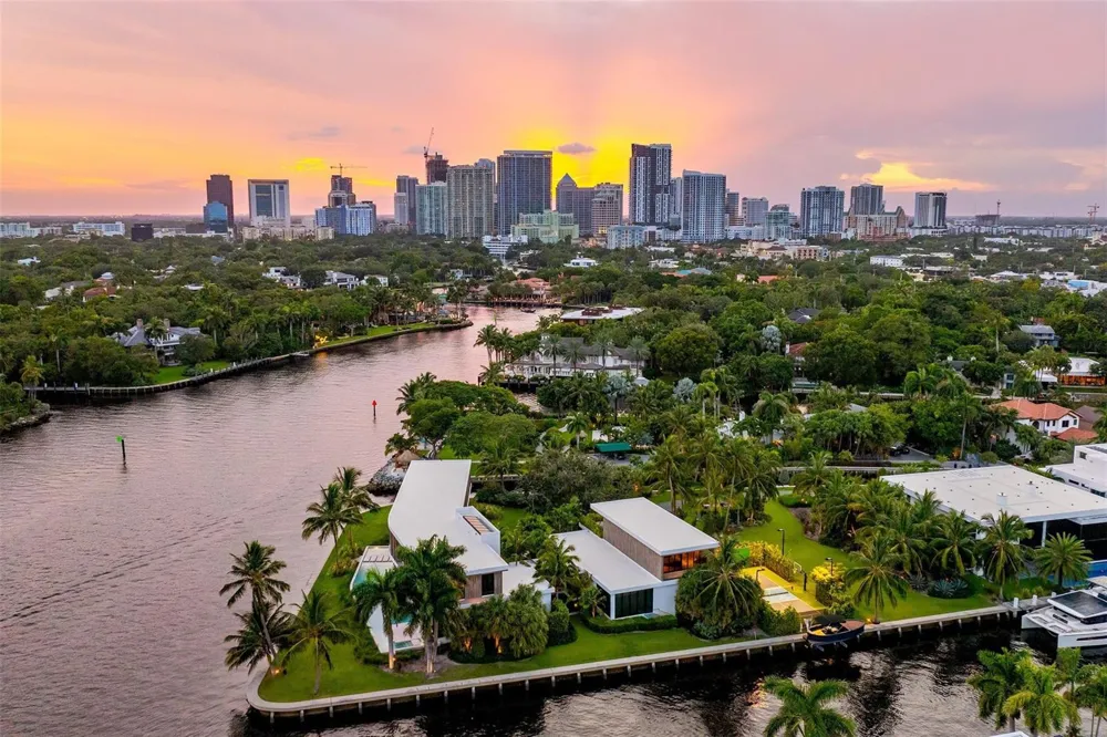 516 Mola Avenue Fort Lauderdale, FL 33301