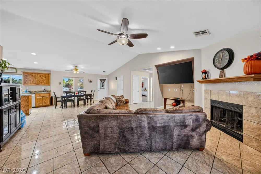 751 Bunarch Road Pahrump, NV 89060