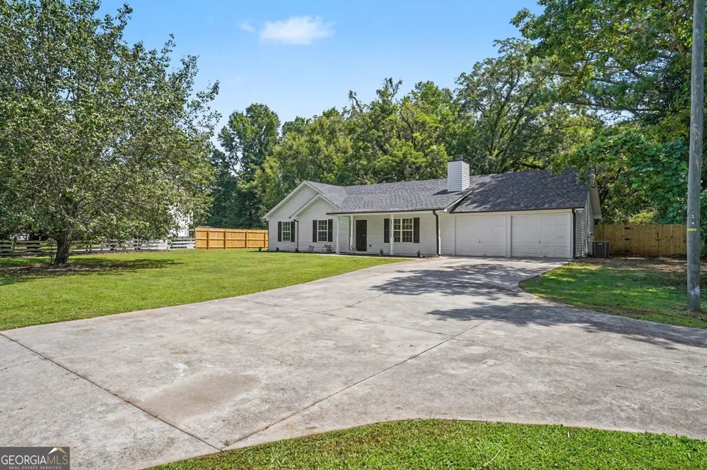 305 Veal RD Covington, GA 30016