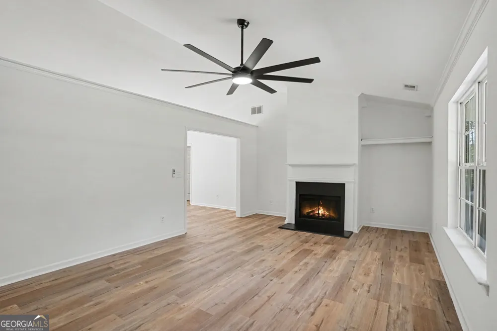 305 Veal RD Covington, GA 30016
