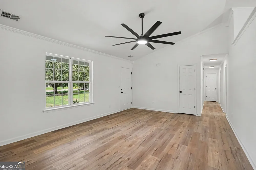 305 Veal RD Covington, GA 30016