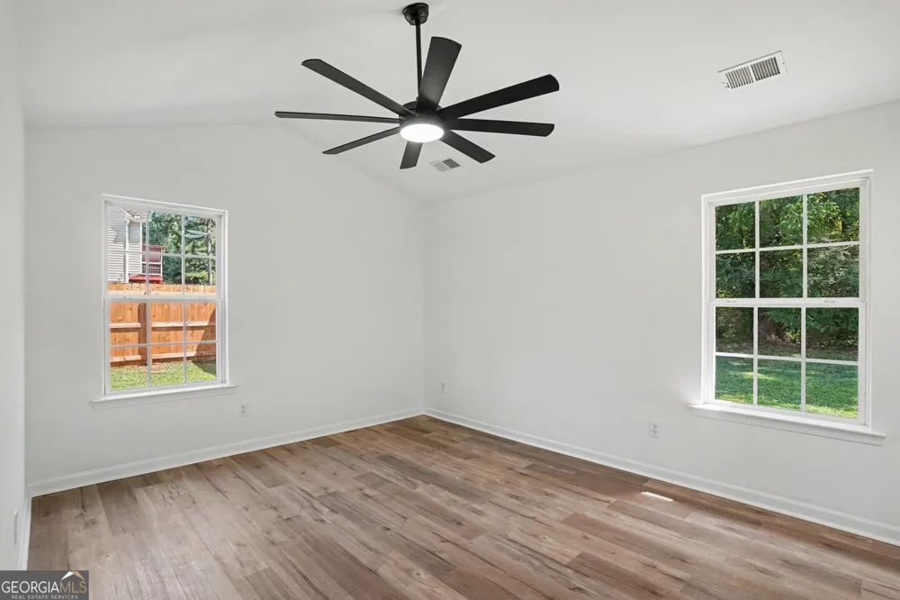 305 Veal RD Covington, GA 30016