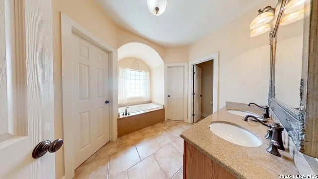 1314 Paragon Pl Kerrville, TX 78028