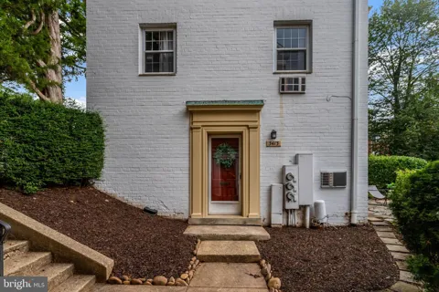 3413 MARTHA CUSTIS DRIVE