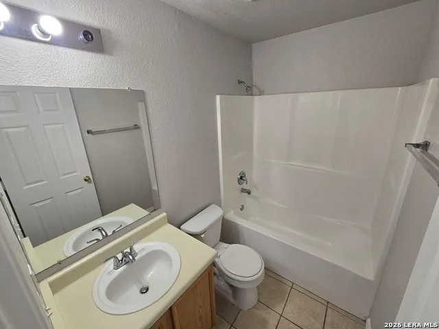 15314 KAMARY LN San Antonio, TX 78247