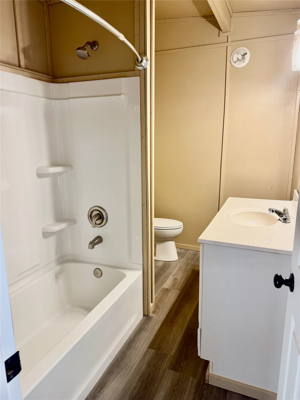 900 Partridge Court Granbury, TX 76049