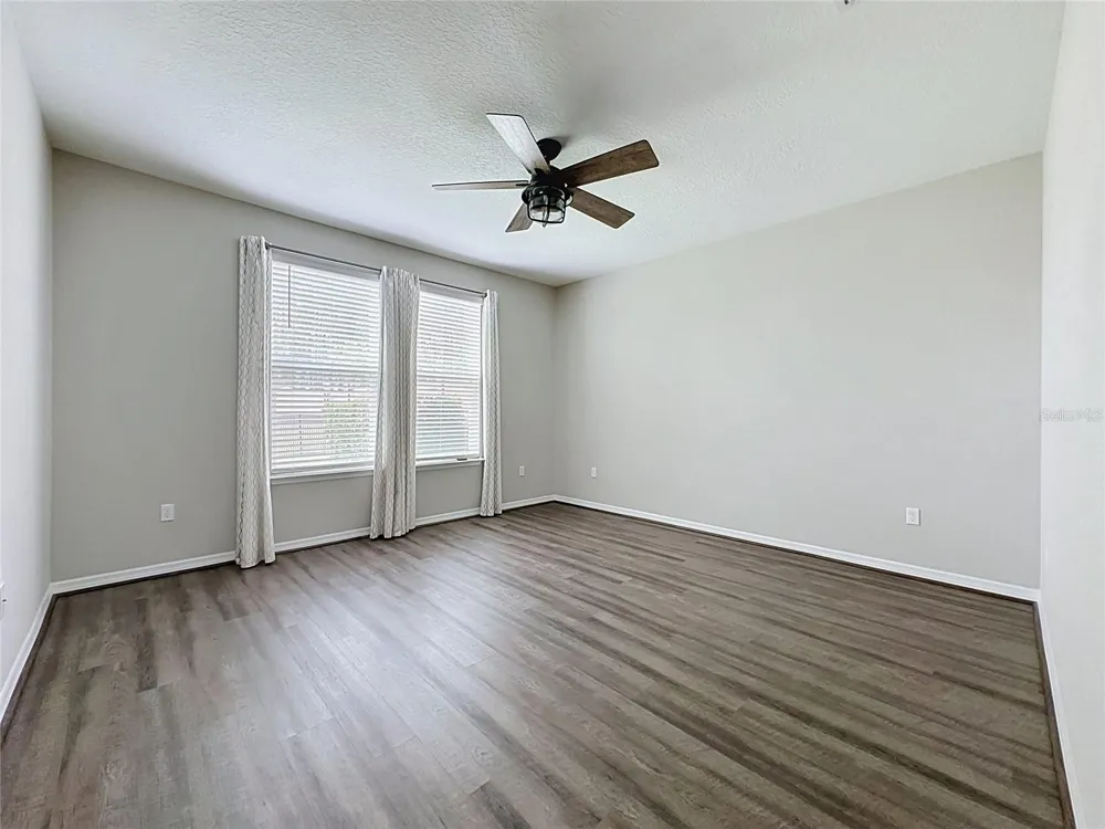 372 ALCOVE DRIVE Groveland, FL 34736