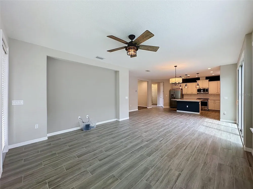 372 ALCOVE DRIVE Groveland, FL 34736