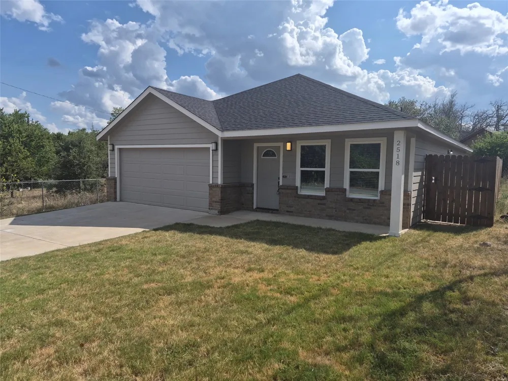 2518 Orion Way Granbury, TX 76048