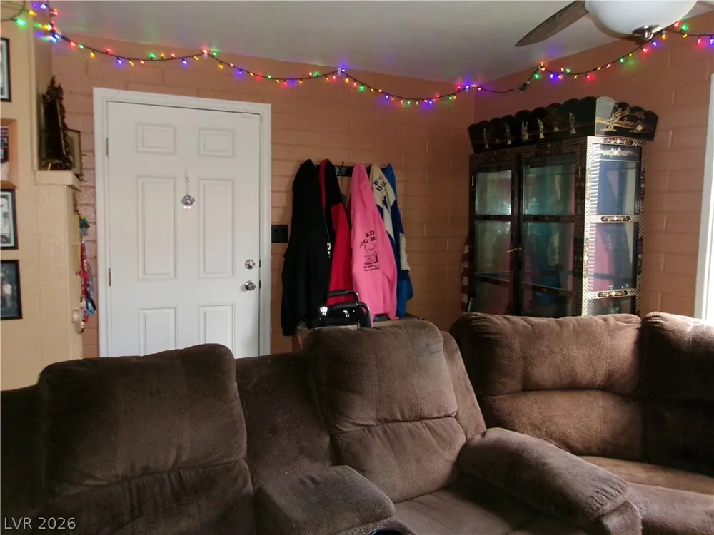 47 E Pacific Avenue Henderson, NV 89015