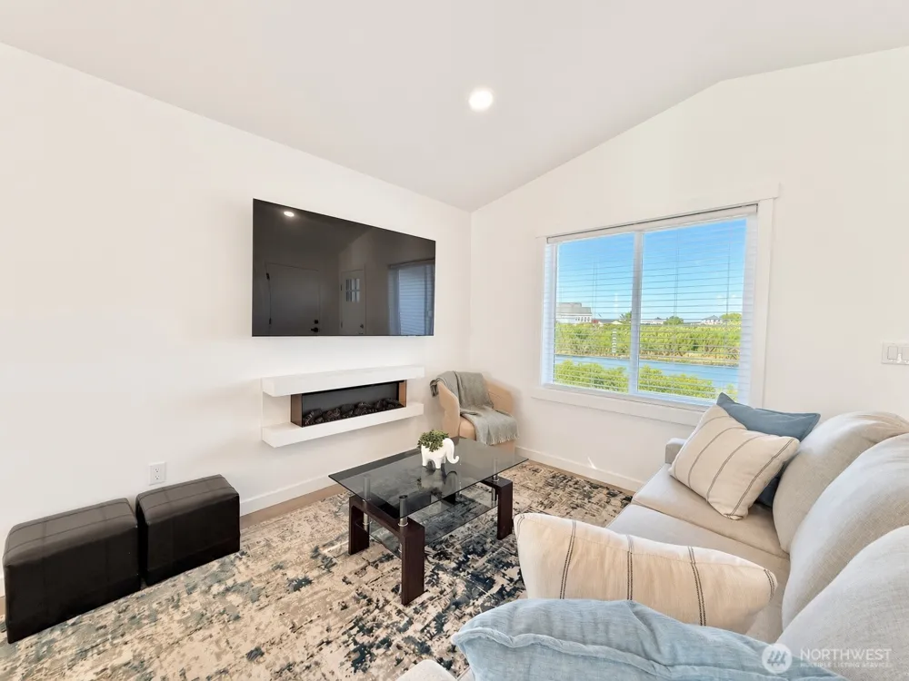 1401 Diamond Head Avenue SW Ocean Shores, WA 98569