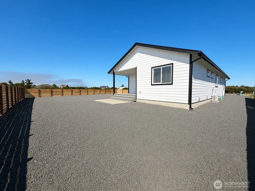 1401 Diamond Head Avenue SW Ocean Shores, WA 98569
