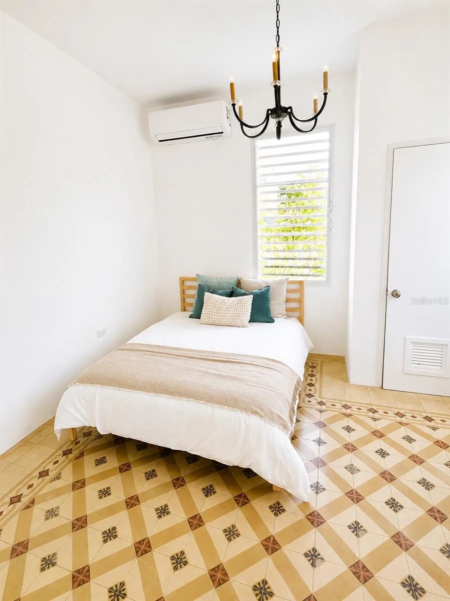 143 VASALLO STREET San Juan, PR 00911