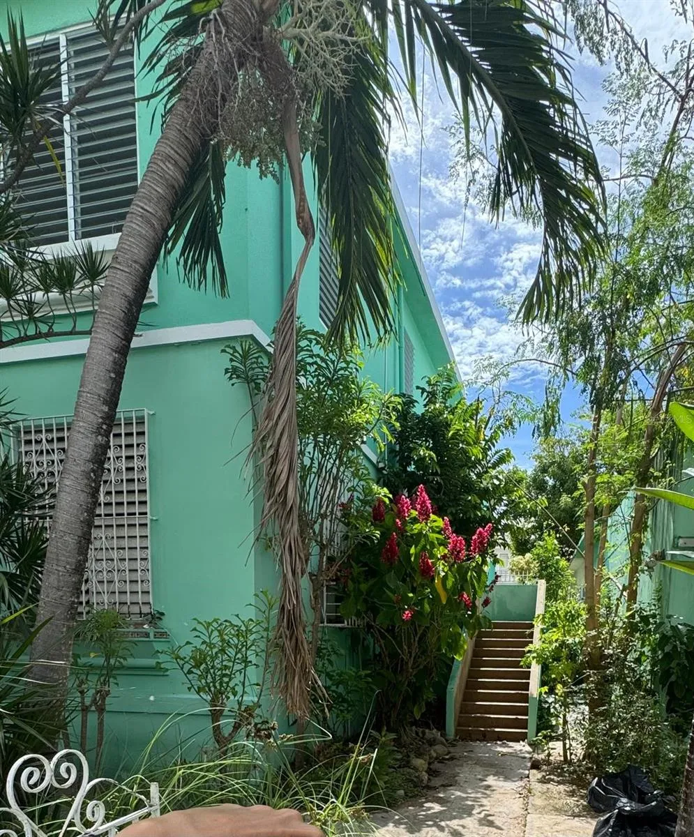 143 VASALLO STREET San Juan, PR 00911