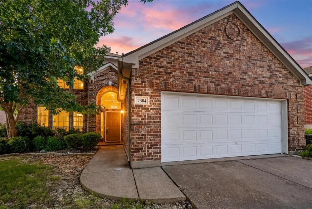 7304 Summit Parc Drive Dallas, TX 75249