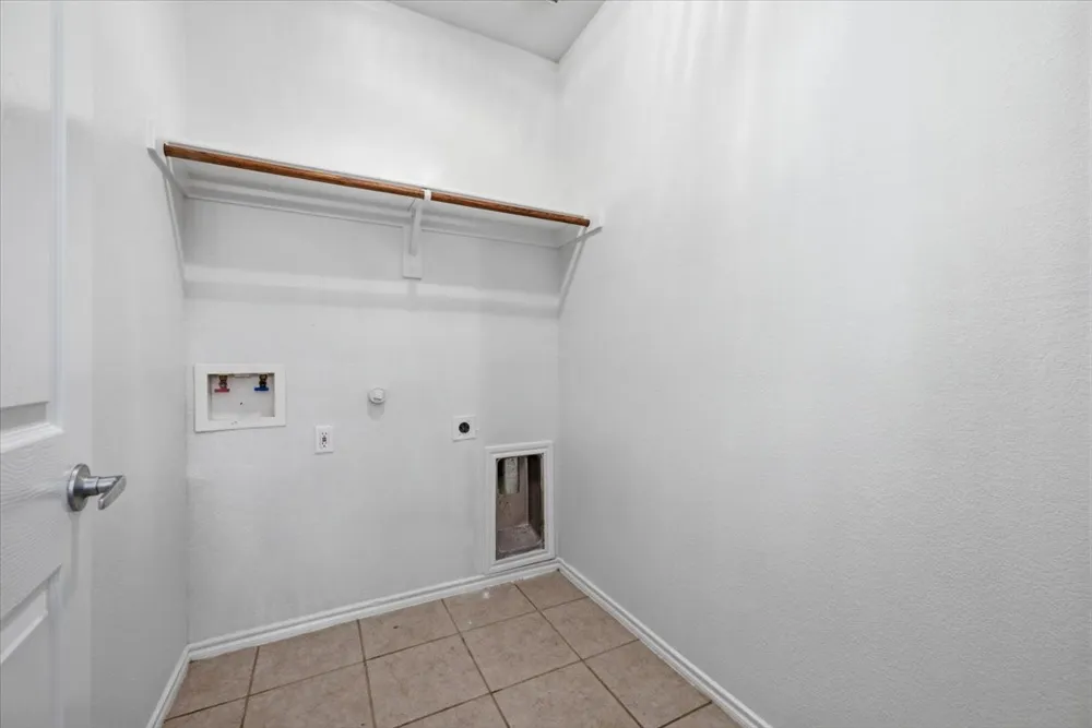 7304 Summit Parc Drive Dallas, TX 75249