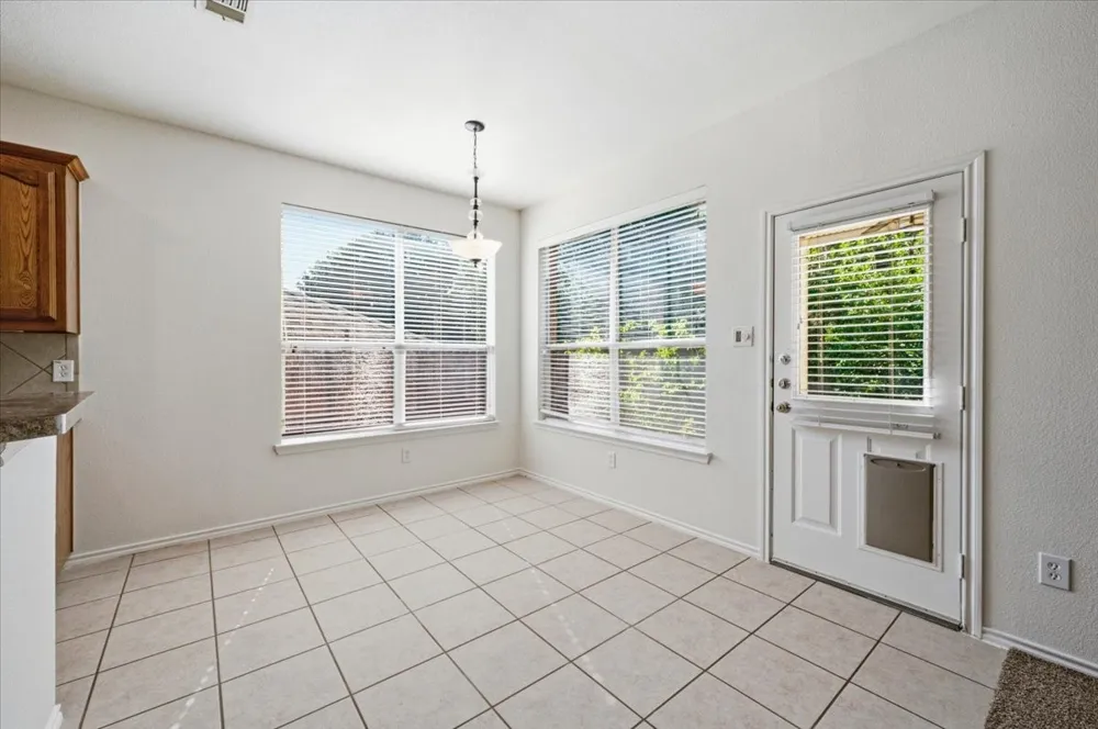 7304 Summit Parc Drive Dallas, TX 75249