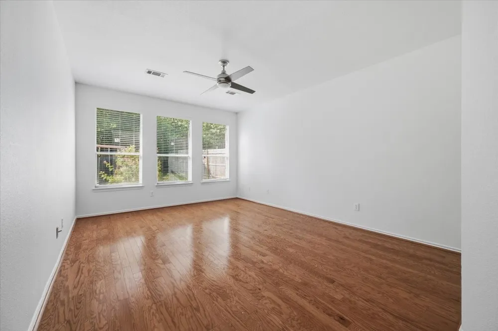 7304 Summit Parc Drive Dallas, TX 75249