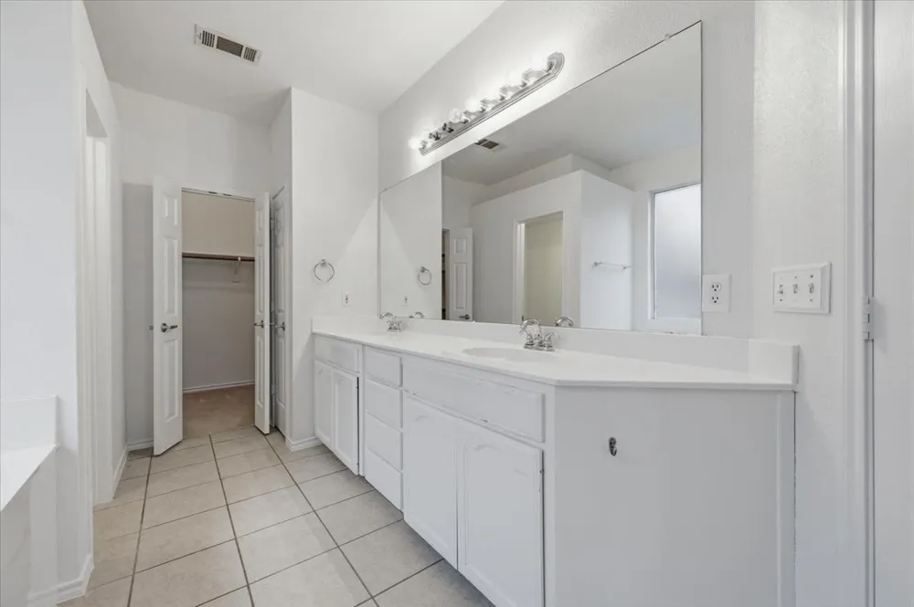 7304 Summit Parc Drive Dallas, TX 75249