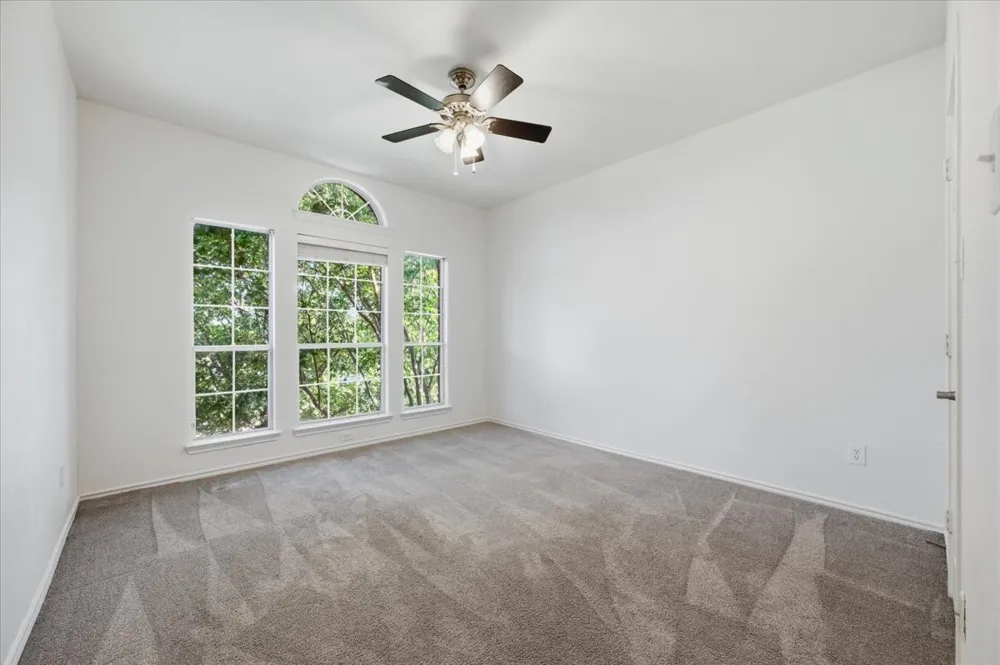 7304 Summit Parc Drive Dallas, TX 75249