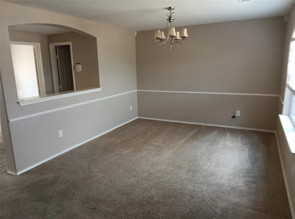 424 Heritage Drive Crowley, TX 76036