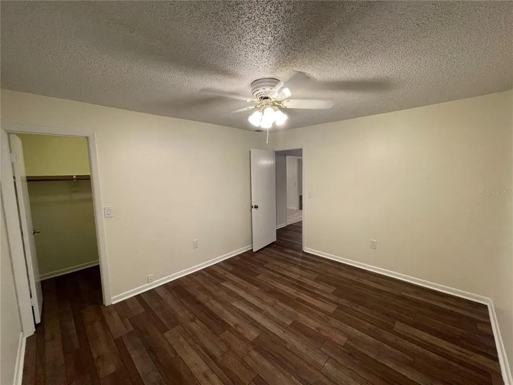 606 SECOND AVENUE Lady Lake, FL 32159