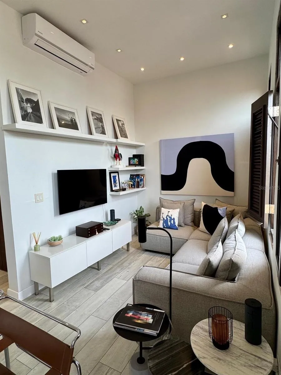 150 CALLE DE LA TANCA #2A San Juan, PR 00901