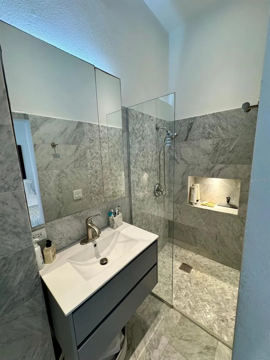 150 CALLE DE LA TANCA #2A San Juan, PR 00901