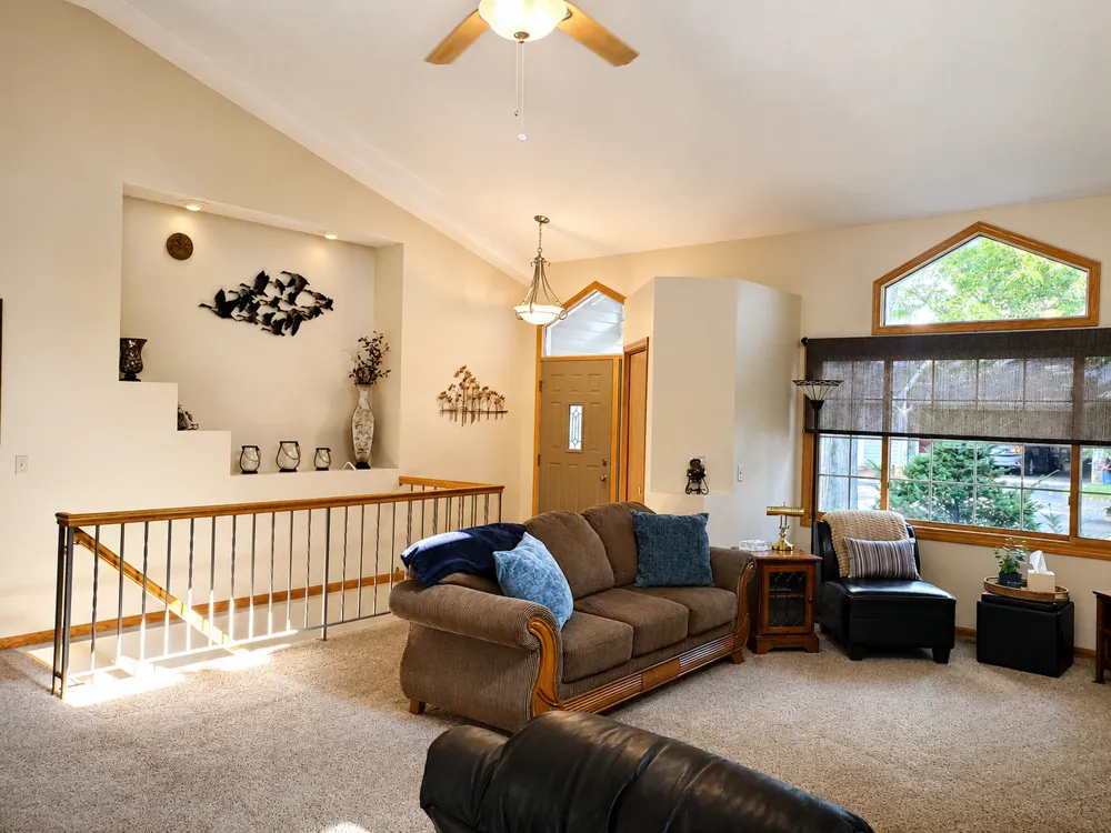 3823 Minnesota Lane Plymouth, MN 55446