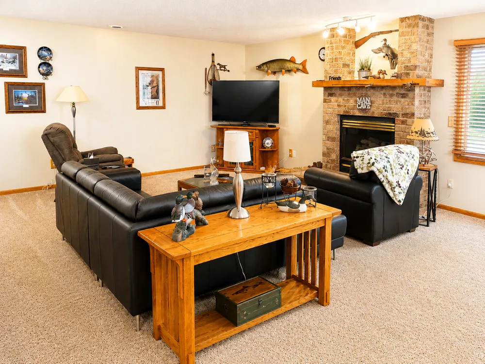3823 Minnesota Lane Plymouth, MN 55446