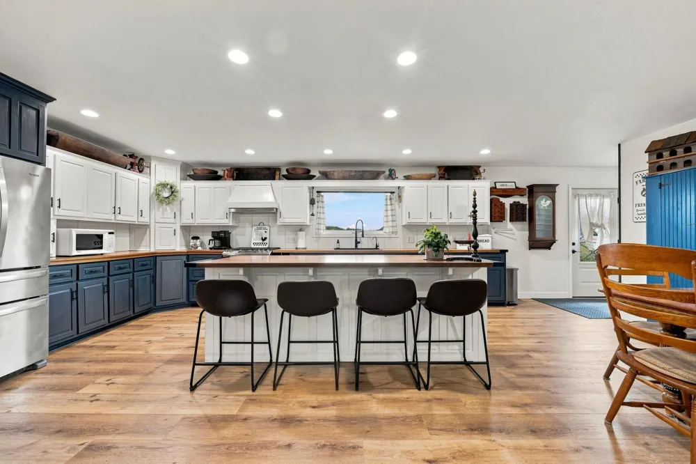 7143 Sunset Strip NW Alexandria, MN 56308