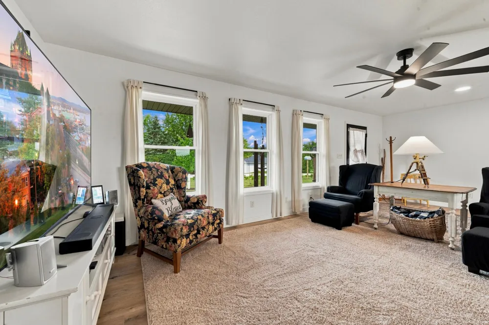 7143 Sunset Strip NW Alexandria, MN 56308