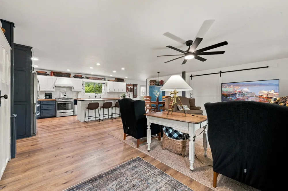 7143 Sunset Strip NW Alexandria, MN 56308
