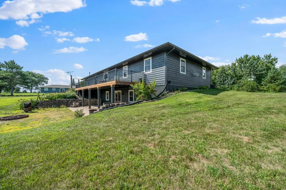 7143 Sunset Strip NW Alexandria, MN 56308