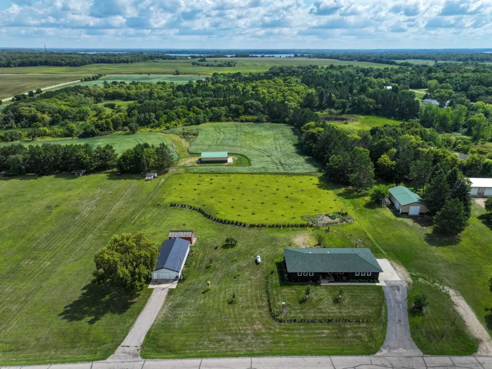 7143 Sunset Strip NW Alexandria, MN 56308