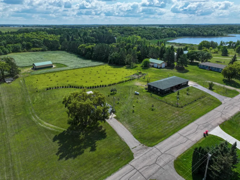 7143 Sunset Strip NW Alexandria, MN 56308