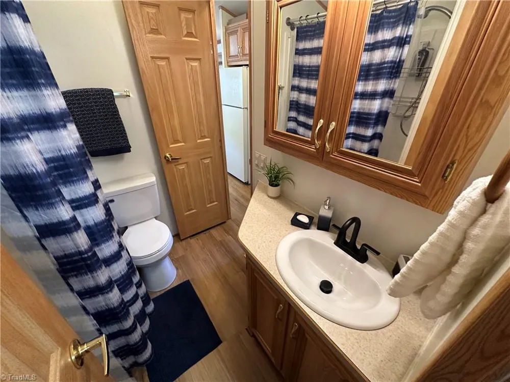 114 Walnut Circle New London, NC 28127