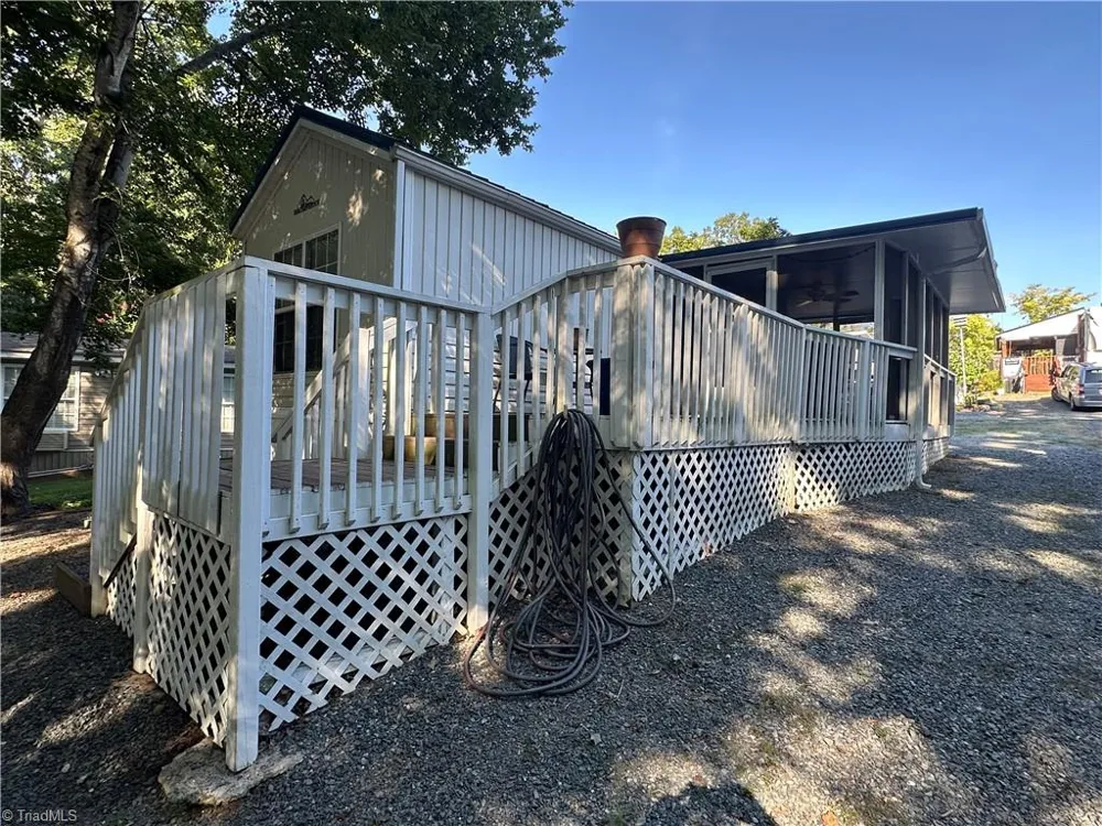 114 Walnut Circle New London, NC 28127