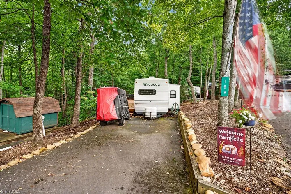 189 Club House Drive Ennice, NC 28623