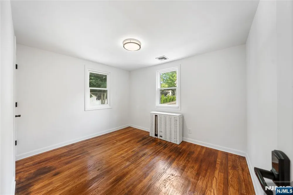 1016 Grace Terrace Teaneck, NJ 07666