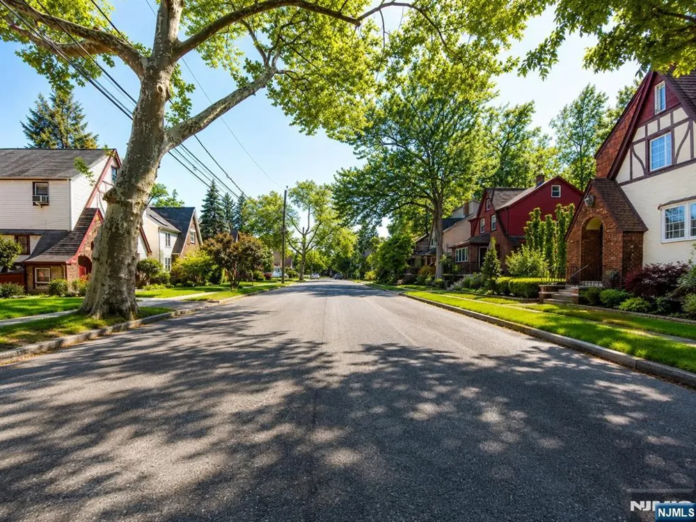 1016 Grace Terrace Teaneck, NJ 07666