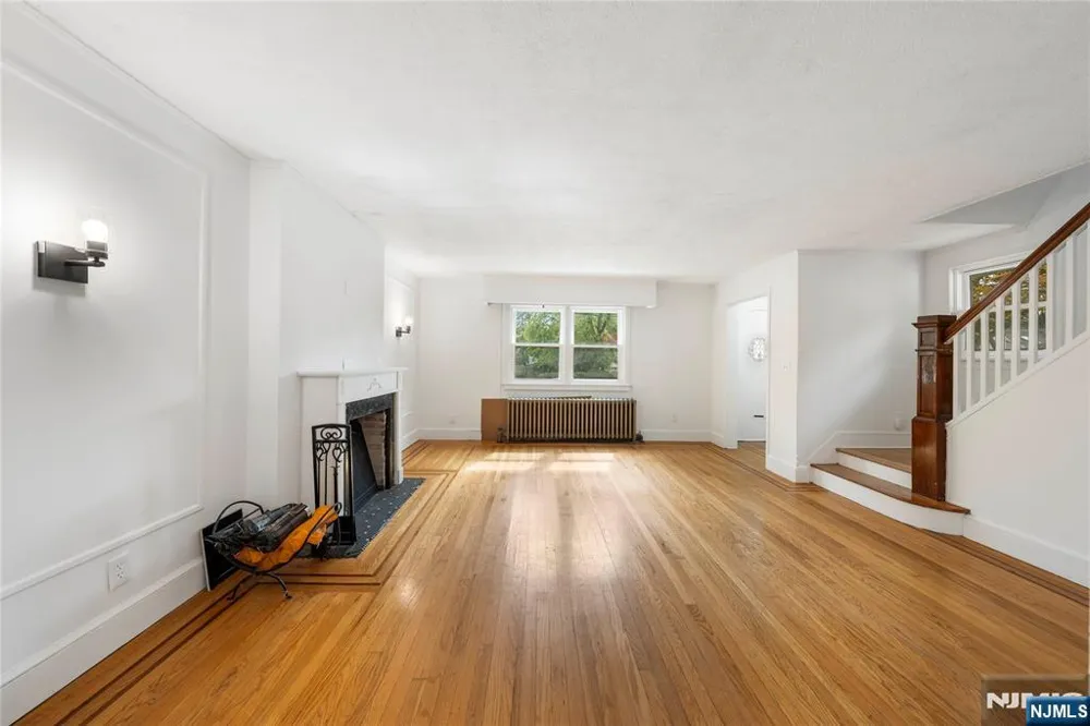 1016 Grace Terrace Teaneck, NJ 07666