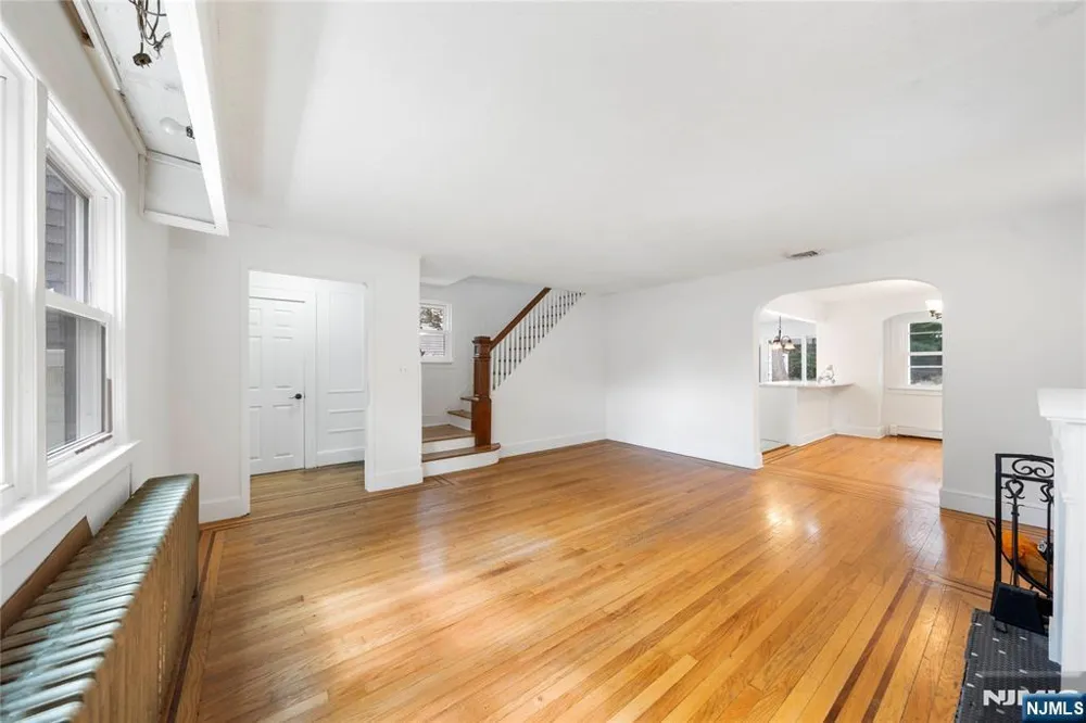 1016 Grace Terrace Teaneck, NJ 07666