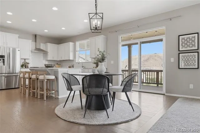 2109 Wood Thrush Way Castle Rock, CO 80109