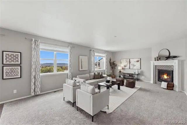2109 Wood Thrush Way Castle Rock, CO 80109
