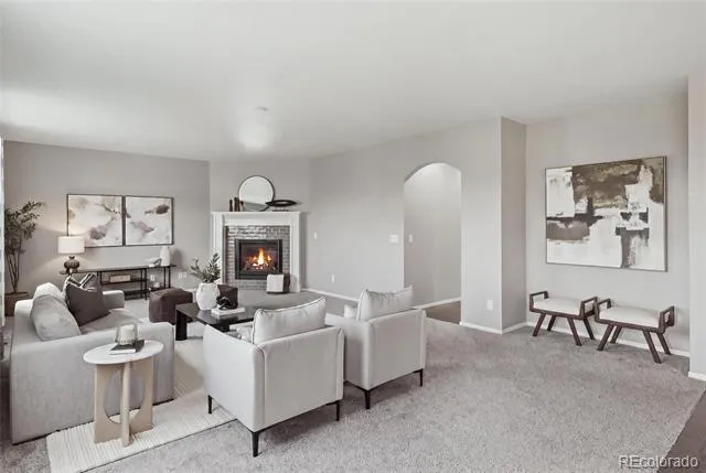2109 Wood Thrush Way Castle Rock, CO 80109