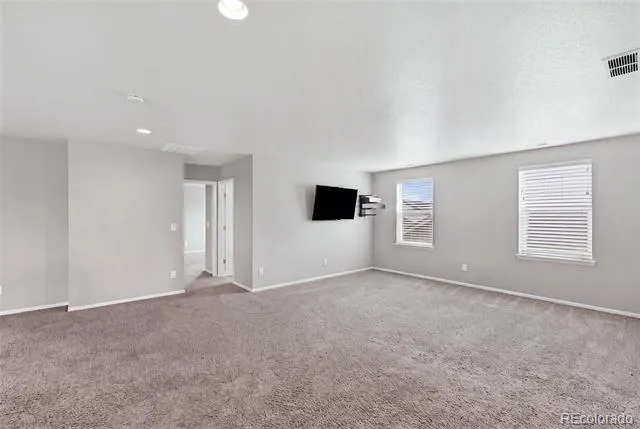 2109 Wood Thrush Way Castle Rock, CO 80109