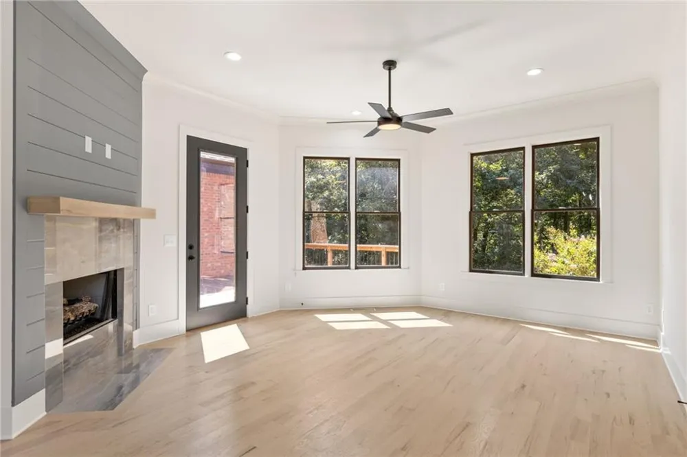 4824 Deer Creek Court Flowery Branch, GA 30542